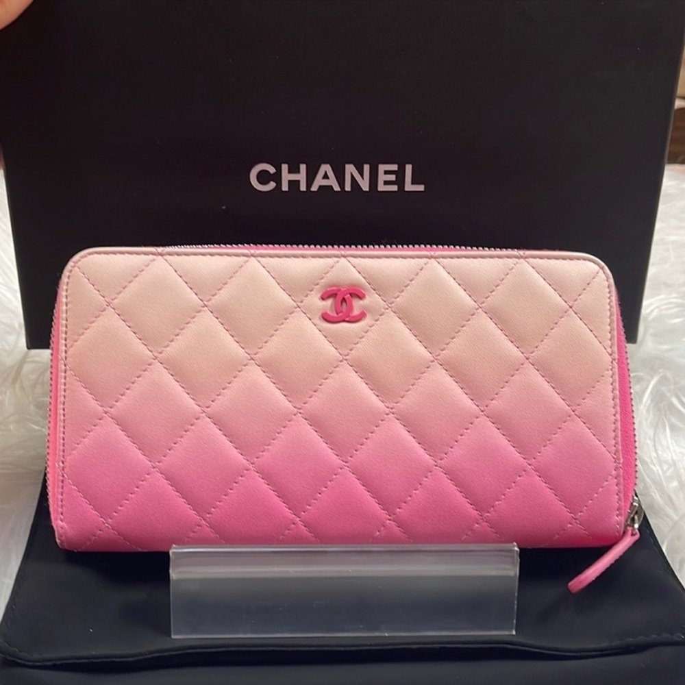 RARE Chanel pink Ombre quilted lambskin long zippered wallet a/ pink cc ! - Picture 12 of 17